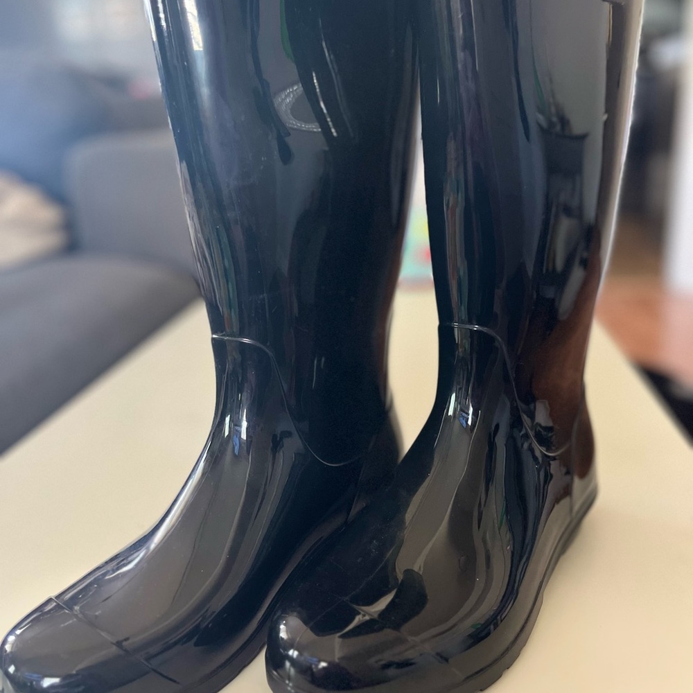 UGG shaye tall glossy rain boots.